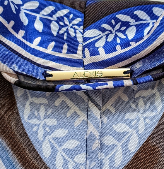 Alexis Robbie Romper In Santorini Print | Size M - Picture 14 of 16